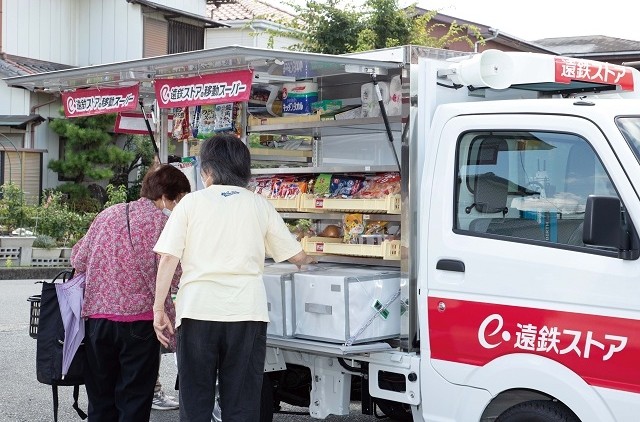 遠鉄ストアの移動スーパー！ご自宅まで販売に伺います！