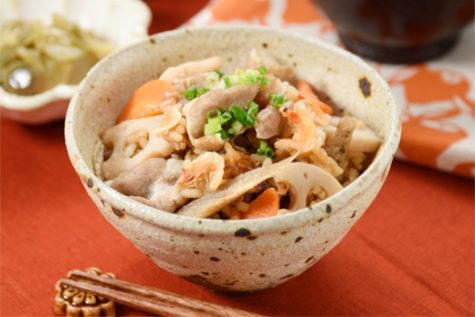豚肉と根菜の中華風炊き込みご飯