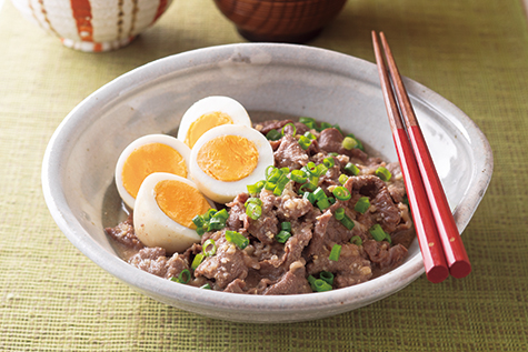 牛肉とゆで卵の味噌煮